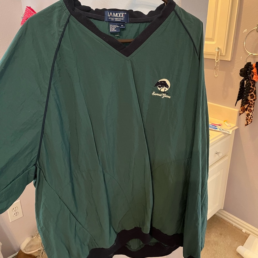 vintage green crewneck